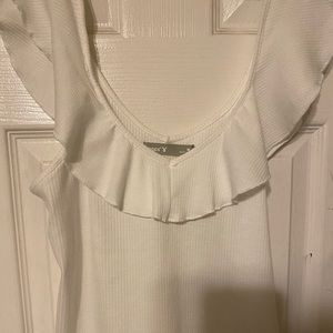 Tresics size medium womens white crop top